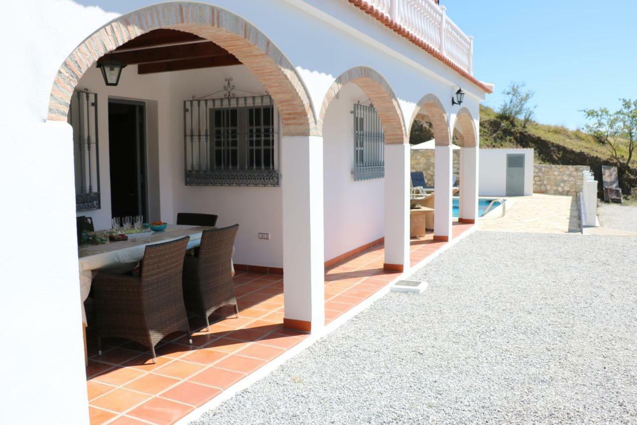 Casa los Almendros Canillas de Albaida Exterior foto